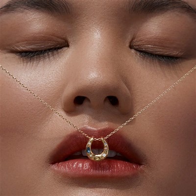 Sierlijke hoefijzer hanger ketting
