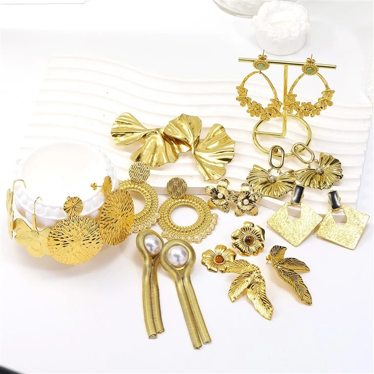 Texture Flower Earring